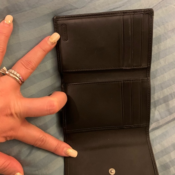 Wallet - Picture 4 of 4